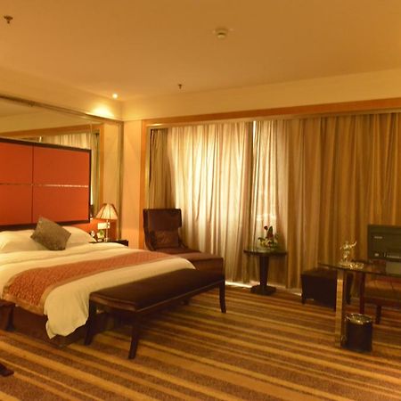 Sprot-Life Garden Hotel Vuhan Dış mekan fotoğraf